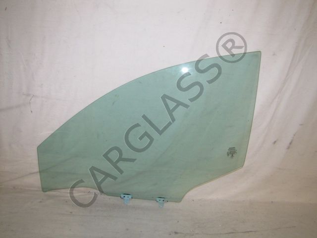 Фото Лобовое стекло на ,  в наличии на нашем складе