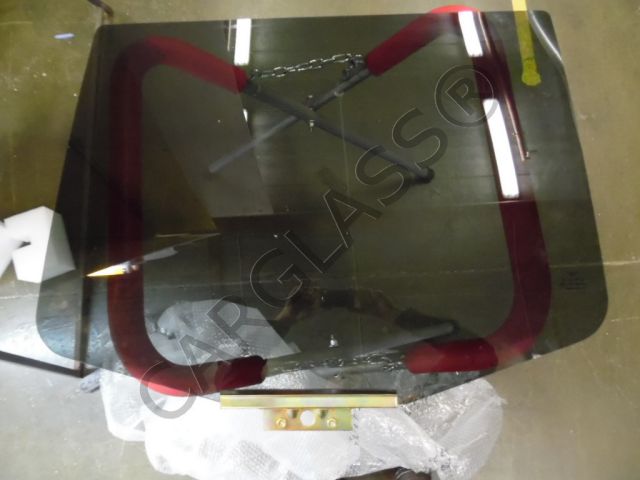 Фото Боковое стекло на ,  в наличии на нашем складе